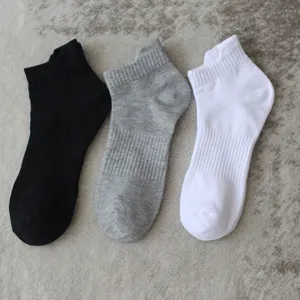 Calcetines Deportivos de Corte Bajo Unisex de Algodón Transpirable Calcetines de Correr Antiolor Acanalados al Tobillo para Hombres Mujeres Negro Blanco Gris