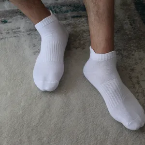 Calcetines deportivos blancos para hombres y mujeres, calcetines de algodón transpirables.