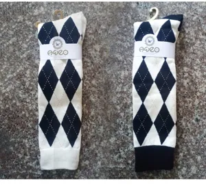 Chaussettes hautes à motif argyle noir et blanc style preppy chaussettes longues vintage femme