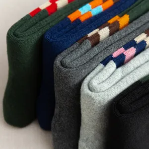 Chaussettes thermiques d'hiver pour hommes avec design éponge coloré, confortables.