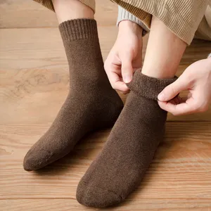 Dicke Wintersocken für Herren in Braun, kuschelige, wärmende Frotteestrümpfe Baumwolle.