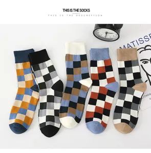 Chaussettes montantes rétro colorées à carreaux pour hommes, style britannique automne.