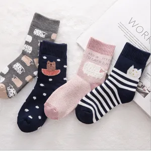 Niedliche Cartoon Tier dicke Baumwolle Socken, gemütliche japanische Stil Winter Damen Socken Set