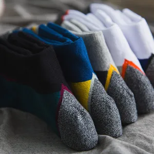Men's Cotton Sports Socks Thickened Cushioned Terry Bottom Mid-Tube Socks Breathable Anti-Odor Basketball Soccer Hiking Crew Socks