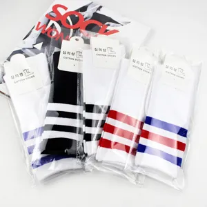 Women three stripe cotton socks pack, casual athletic tube socks for sports daily wear.