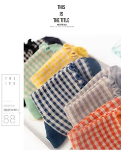Süße Vintage Karo Crew Socken mit Rüschenkanten, weiche Baumwolle bunte Strümpfe für Damen.