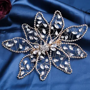 Handmade rhinestone floral hair clip, exquisite wire wrapped crystal bridal hair accessory.