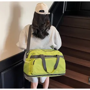 Grande borsa da viaggio espandibile da donna, leggera e impermeabile per fitness e sport.