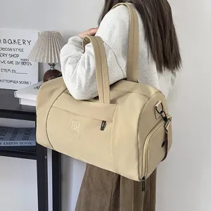 Grand sac de voyage fourre-tout, sac de sport leger et grande capacite pour week-end et voyage