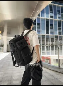 Large capacity travel backpack for men and women, commuter casual sports daypack.