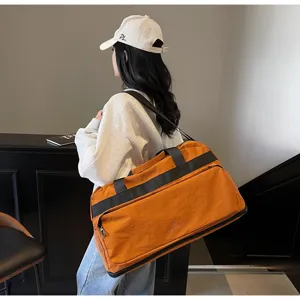 Grande borsa da viaggio per donna, borsa sportiva fitness impermeabile con tracolla.