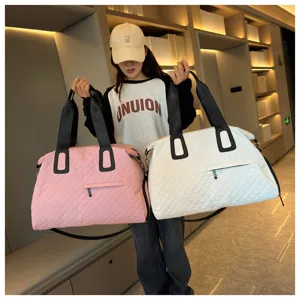 Large capacity travel duffel bag, stylish shoulder crossbody bag for women's daily fitness and trips.