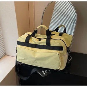 Grande borsa da viaggio impermeabile giallo chiaro borsa sportiva per donne e uomini fitness