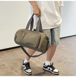 Large capacity travel duffel bag waterproof sports gym bag with shoulder strap for women