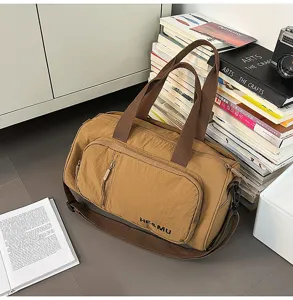 Detail view of the lightweight waterproof travel duffle bag, perfect for gym and sports fitness.