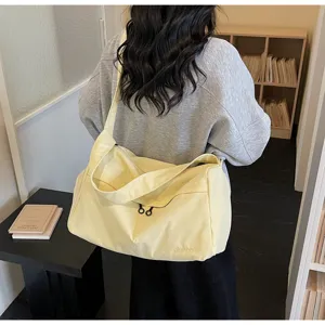 Grand sac de voyage sport en toile pour femme, grand sac de sport fourre-tout.