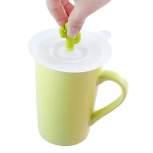 Couvercle de tasse en silicone avec joli manche de cactus vert, joint rond étanche anti-poussière.