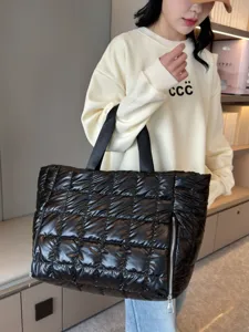 Black quilted puffer tote bag, casual waterproof shoulder bag for gym, travel and daily use.