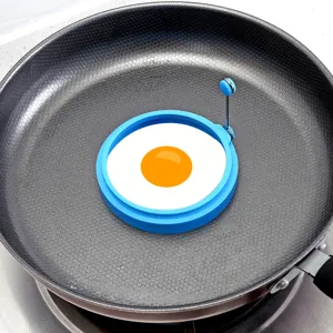 Anello stampo per uova fritte in silicone creatore di pancake utensile da cucina antiaderente