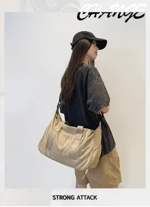 Large capacity student shoulder travel duffel bag outdoor sports fitness waterproof messenger bag