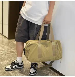 Large capacity travel duffel bag waterproof outdoor sports gym shoulder bag for men
