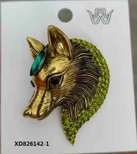 Vintage gouden vos broche met groene strass, elegante dieren speld voor jasje.