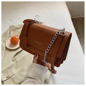 Brown crocodile pattern chain shoulder bag, stylish casual crossbody bag for women wear.
