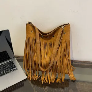 Brown suede fringe shoulder bag for women, large capacity stylish daily crossbody bag.