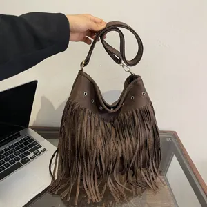 Brown fringe shoulder bag for women, large capacity suede hobo cross body bag with tassels.
