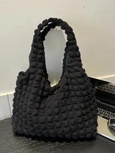 Korean style black pleated puffy shoulder bag, large capacity casual underarm cloud bag.