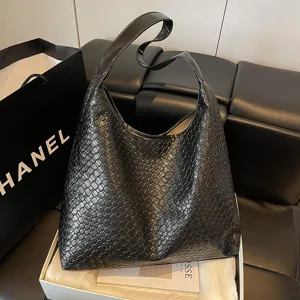 Woven PU Leather Tote Bag For Women Large Capacity Casual Shoulder Bag Fashion Urban Commuter Handbag Hobo Bag