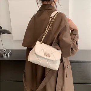 New fashion quilted shoulder bag women luxury chain crossbody bag commuter elegant handbag main view