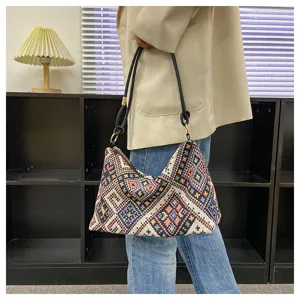 Stylish ethnic geometric woven shoulder bag for women, casual streetwear daily handbag.