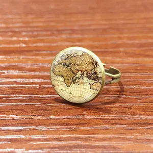 Bague Réglable Ouverte Vintage Carte de la Terre Gemme du Temps Bronze Antique Cuivre Mappemonde Bague Cabochon en Verre pour Unisexe Bijoux Rétro Cadeau