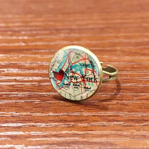 Bague reglable en verre cabochon carte de New York en bronze vintage bijoux tendance.