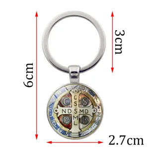Sankt Benedikt Medaille Schlüsselanhänger Glas Cabochon Anhänger Detailansicht Maße.