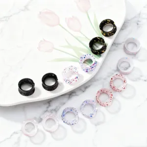 Unisex bunte gesprenkelte Ohrdehnbarkeit Piercing Schmuck Set für den täglichen Gebrauch.