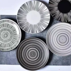 Assiette Plate en Céramique Style Japonais Salade Ronde Sous Glaçure Créative Motif Rayures Géométriques Plat en Porcelaine pour Maison Cuisine Restaurant Vaisselle