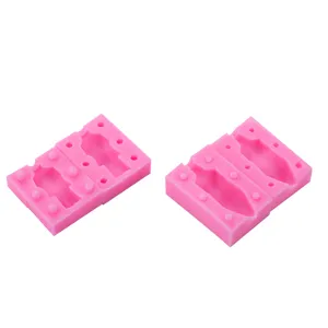 Stampo per corpo di bambola in silicone rosa per accessori di creazione di figurine argilla.