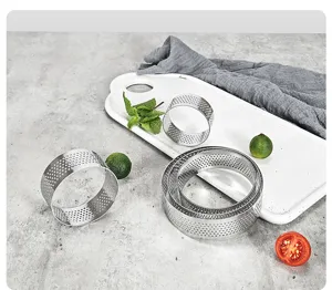 Stainless steel perforated tart rings round mousse cake molds for baking pastry tools.
