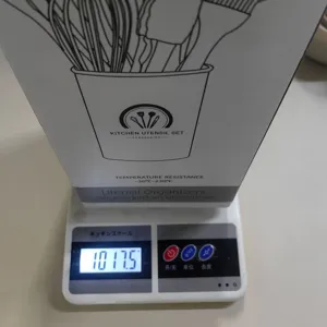Silikon Küchenutensilien Set Verpackungsbox und Gewichtsdetailansicht für gute Qualität.