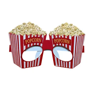 Primer plano de divertidas gafas de fiesta con forma de palomitas, ideales para las fotos.