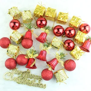 Set diakosmisis gia dentro Christoygennon, kokkina kai chrysa stomidia dora kampanes