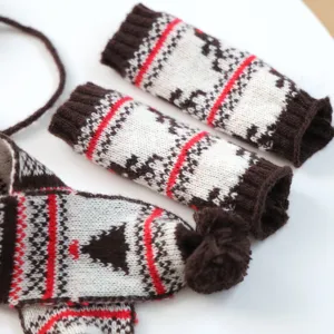 Set di tre pezzi caldo in maglia di Natale per animali, scaldamuscoli e cappello con cervo.