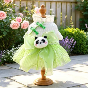 Süßes Welpen Tüll-Puffkleid mit 3D-Pandadekor für kleine Hunde, stilvolles Haustier-Detail.