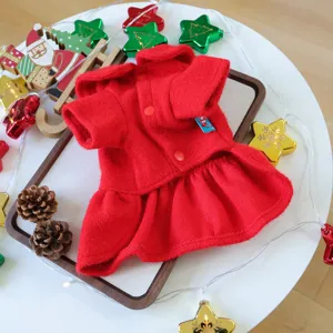 Detailansicht rotes Haustier Hund Weihnachten Kleid, warme Winter Welpe Kleidung Rock.