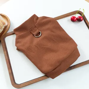 Pull-over pour animaux en tricot gaufré marron pour chiens et chats, avec anneau, vêtement d'hiver.
