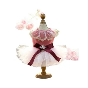 Schattige hond prinses jurk met tule tutu, roze en bordeaux hondenkleding voor kleine honden.