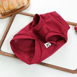 Sweat à capuche tricot gaufré rouge pour petits chiens et chats, vêtement hiver confort.