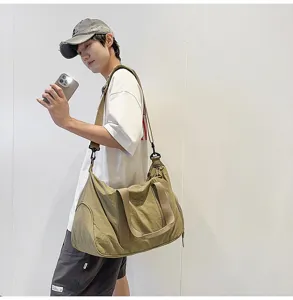 Large capacity casual shoulder bag men lightweight travel sports duffel bag daily use
